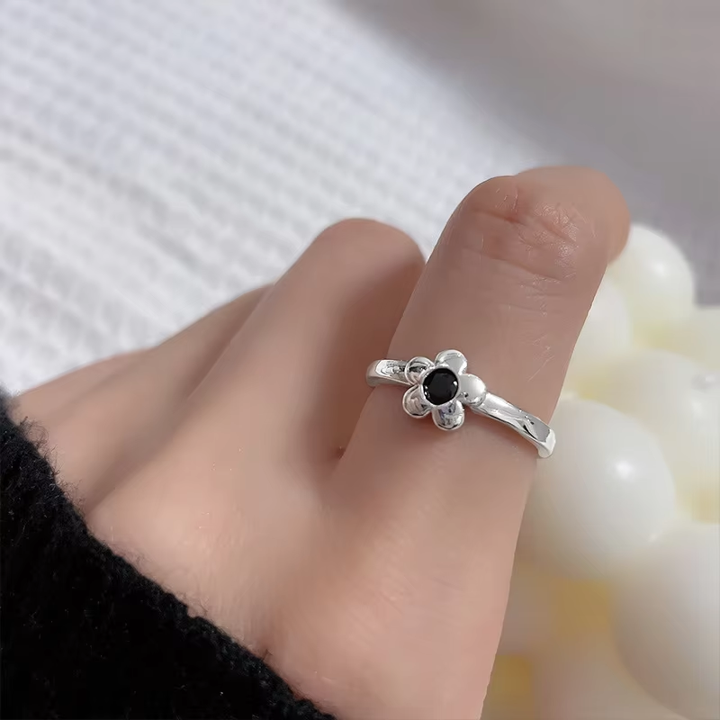Zwarte Bloem | Ring