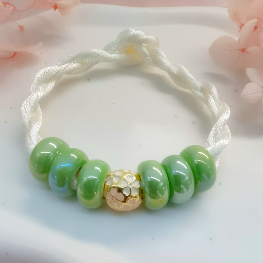 Aliki - Satin Bracelet Green | Armband