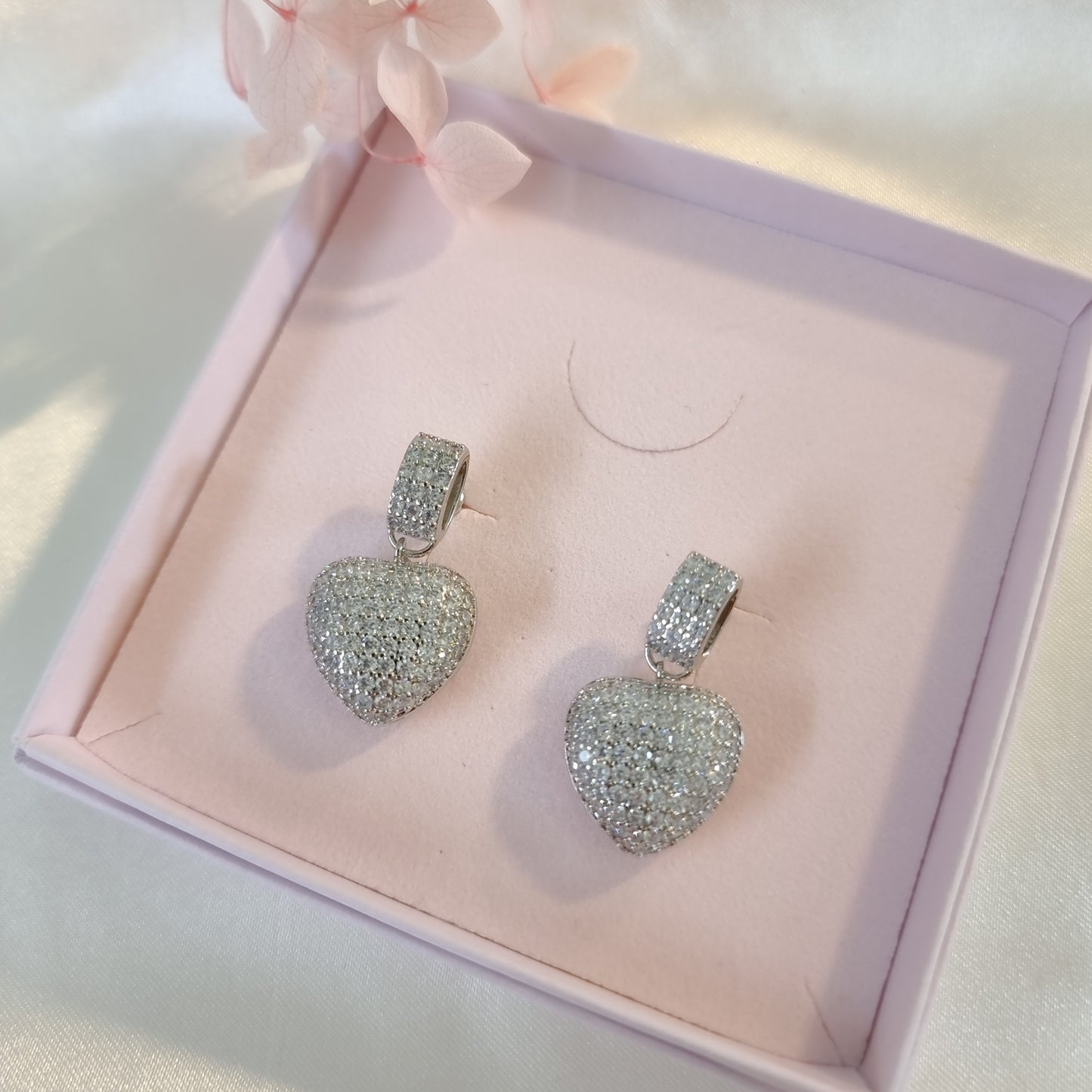 Zirconia Heart Studs | Statement Oorringen