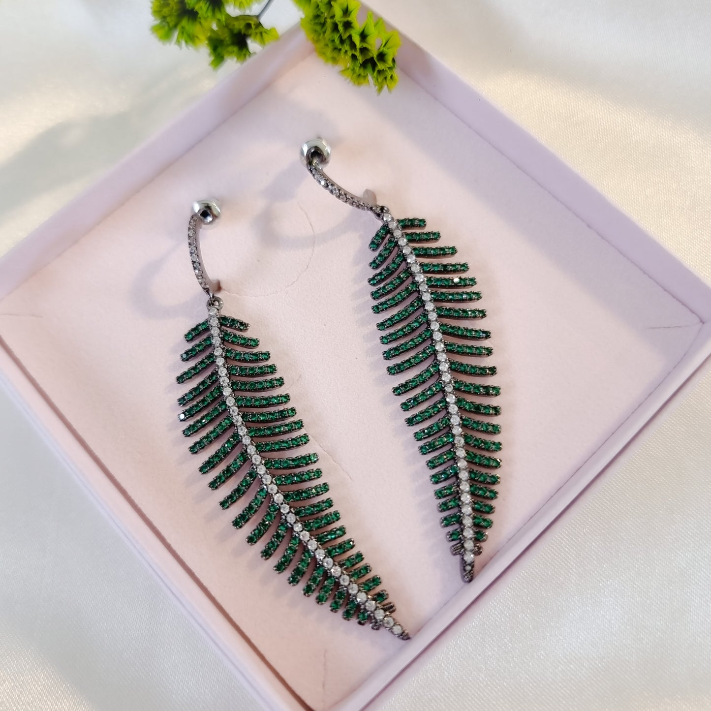 Zirconia Leaf Studs | Statement Oorringen