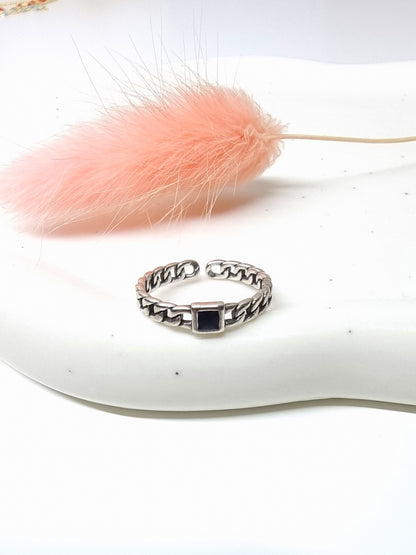 Silver Ring – Retro Chain