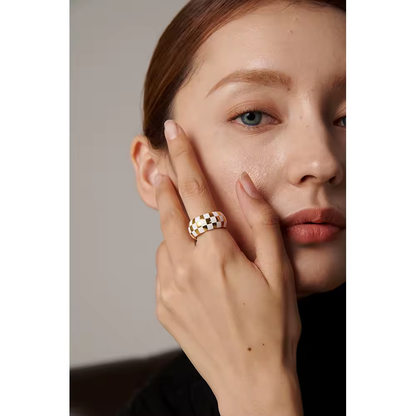 White Checkered – Ring